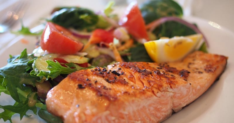 10 aliments anti-inflammatoires naturels à intégrer dans son assiette